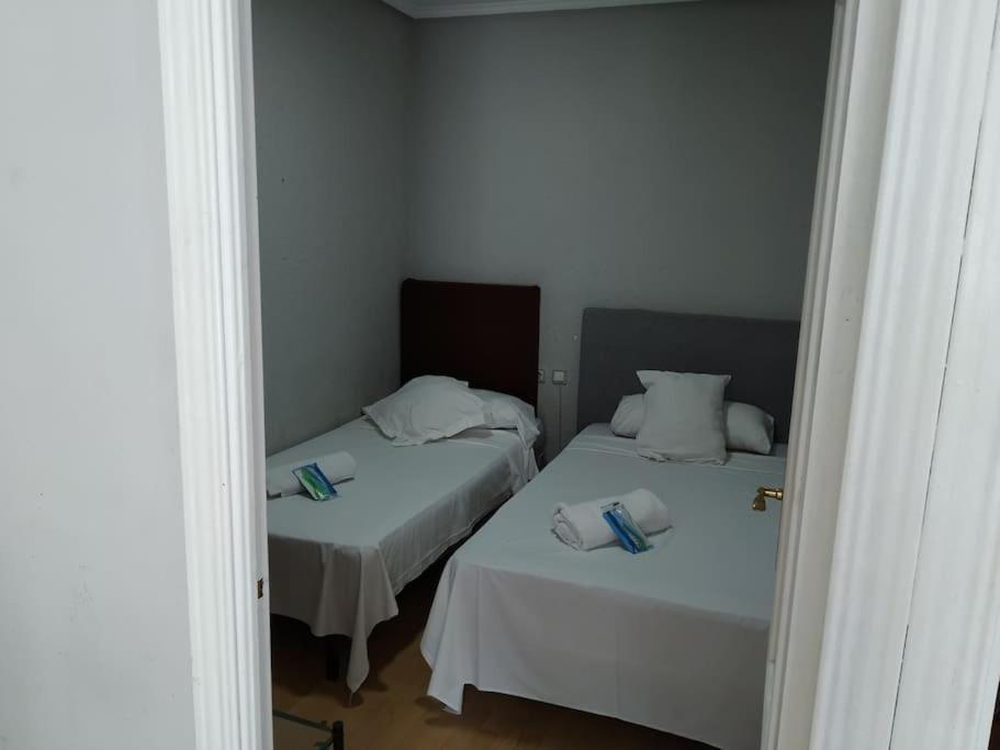 Apartamento Hotel Montana Lavapies Madrid Esterno foto
